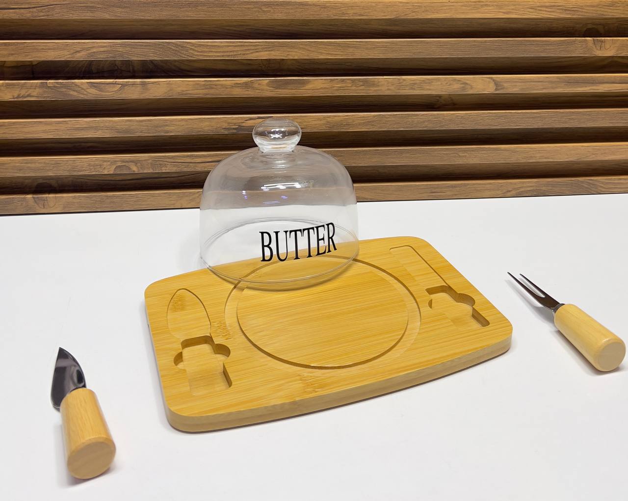 Beurrier en Verre avec Couvercle – Cloche